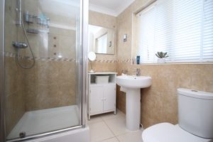 En-Suite- click for photo gallery